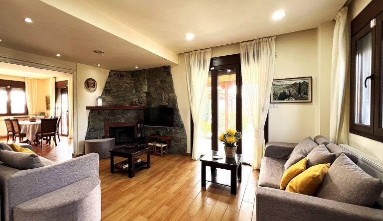 Villa with barbeque & terrace | Nature view — photo 4