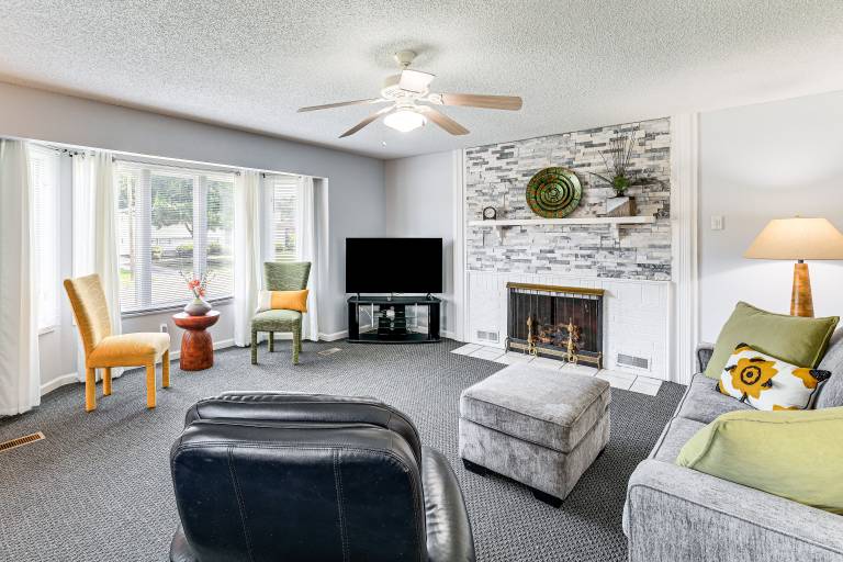 Retreat w/ Fenced Backyard in Kingsport! — photo 3