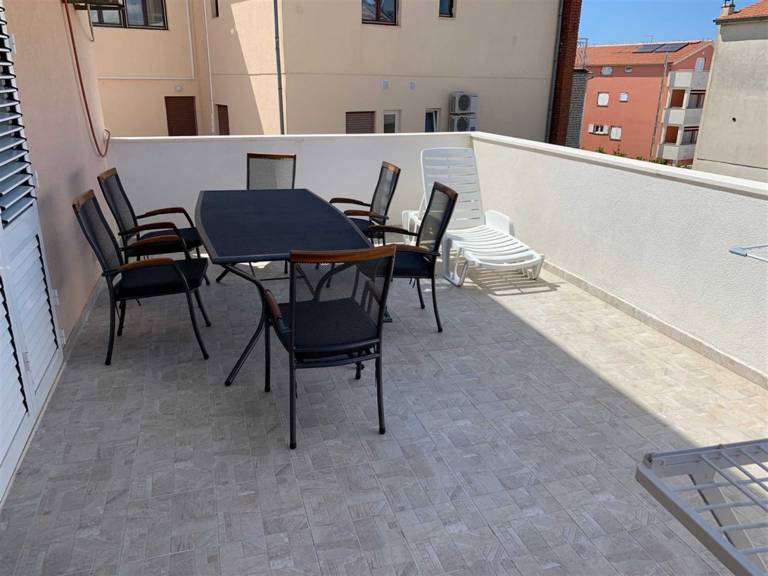 Apartment with 2 rooms for 5 persons — photo 4