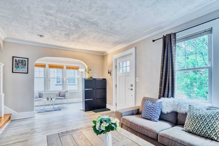 House  East Rutherford