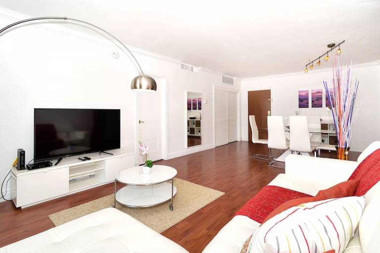 Condo Hallandale Beach