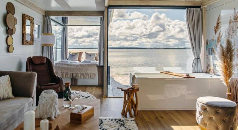 HT Houseboats - domki na wodzie - sauna, lake view — photo 2