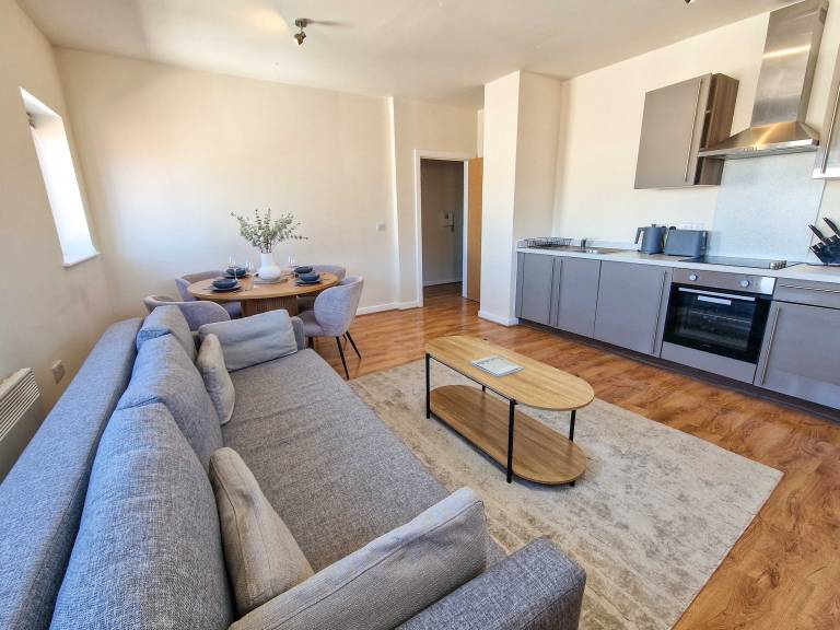Aparthotel with 2 rooms for 6 persons — photo 2