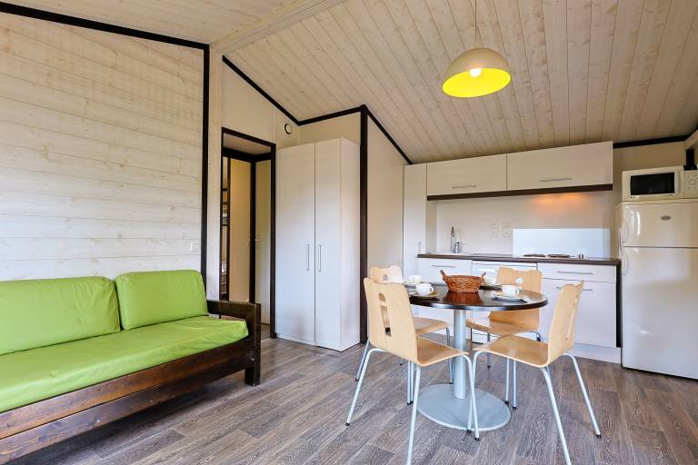 Children-friendly charming chalet with garden, patio & pool | Pets are welcome — photo 4