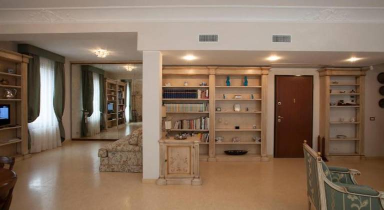 Apartment with hot tub | Near Rialto Bridge — photo 4