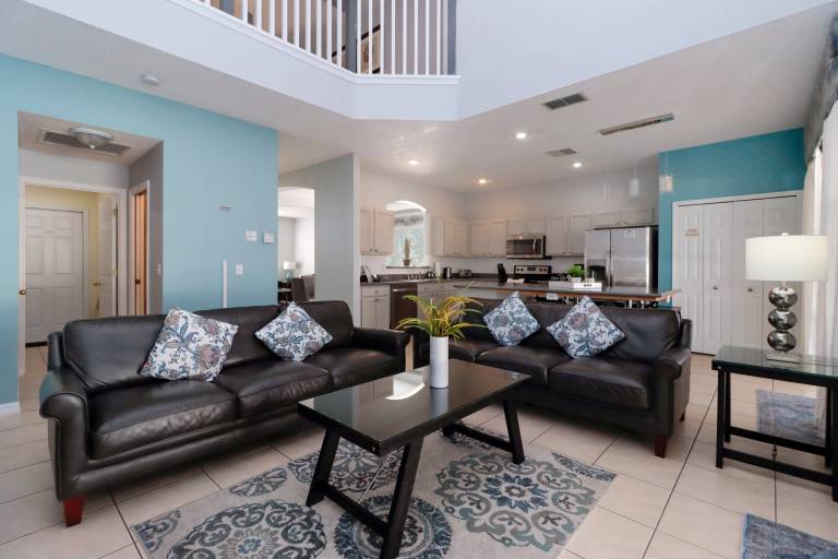 Family-friendly vacation home with private pool & hot tub | Dogs allowed — photo 3
