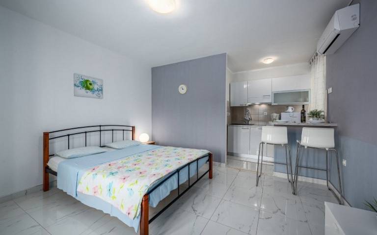 Studio flat with terrace and sea view Rabac, Labin (AS-16022-a) — photo 5