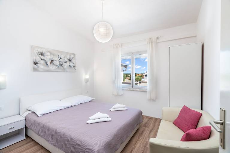 Wonderful holiday apartment with BBQ & terrace | Garden view | Pets are welcome in Zadar