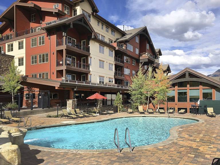 Vacation home with pool, barbecue & jacuzzi | Mountain view in Durango, CO