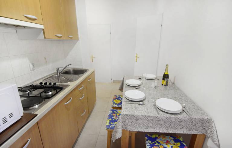Practical family stay with outdoor area — photo 2