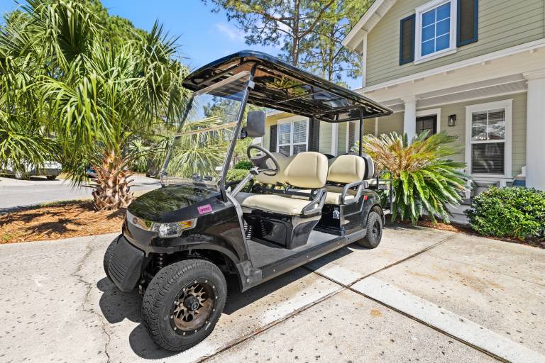 Children-friendly house with yard, heated pool & jacuzzi | Golf view | Pets allowed — photo 3