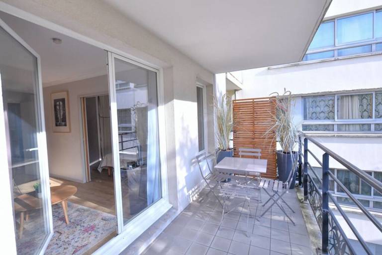 Cosy Apt With Balcony Buttes Chaumont