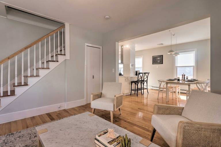 Renovated Barrington Cottage w/ Beach Access! — photo 4