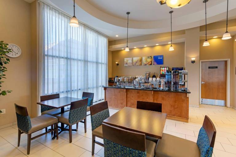 Comfort Suites Barstow near I-15 — photo 5