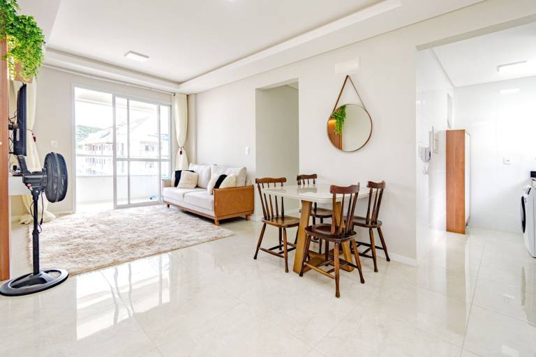 Apartamento c Churrasqueira e 2 vagas nos Ingleses — photo 2