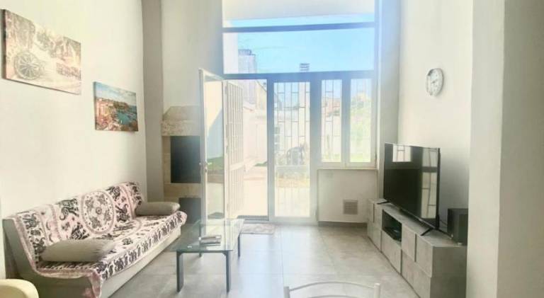 Apartment with 2 rooms for 6 persons — photo 2