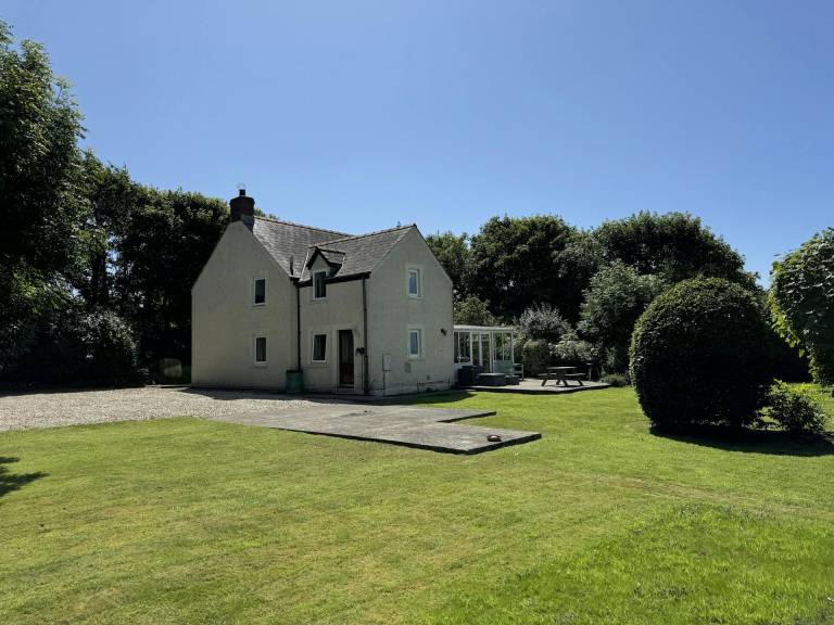 Cottage  Newgale