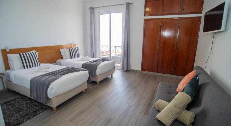 Beautiful holiday apartment with patio | Pet-friendly — photo 2