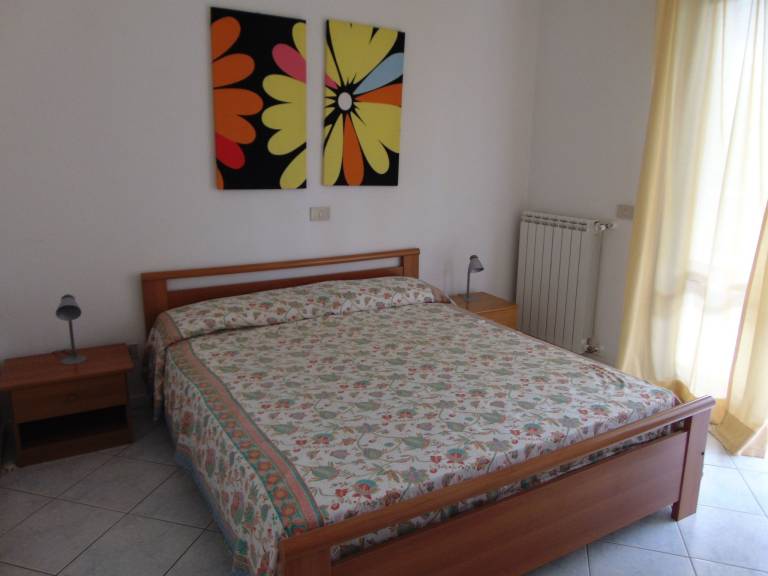Holiday apartment with garden & terrace — photo 4