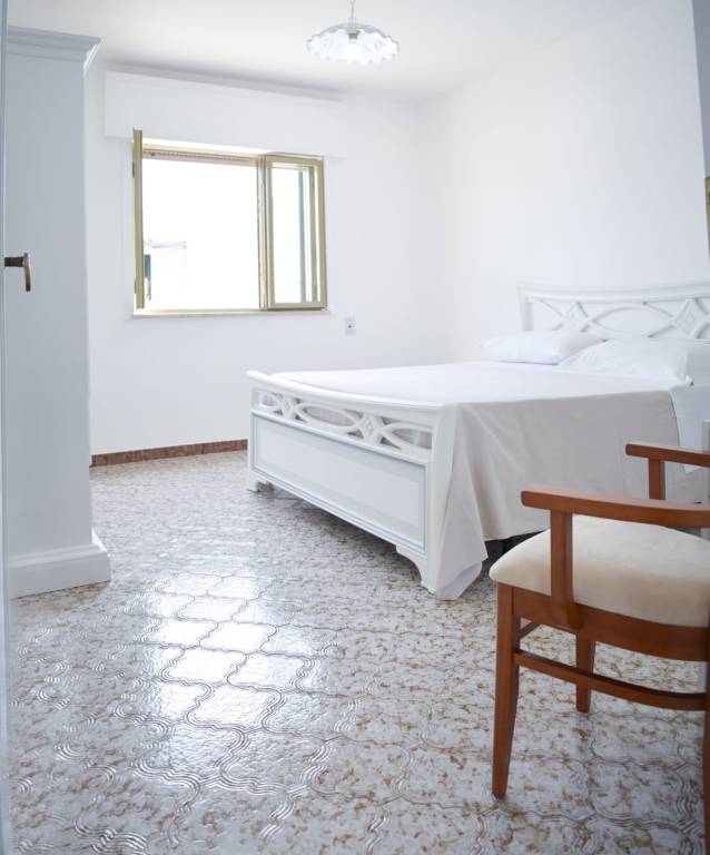 Villa 'Residence L'ebbrezza Del Mare' with Sea View, Wi-Fi and Air Conditioning — photo 4