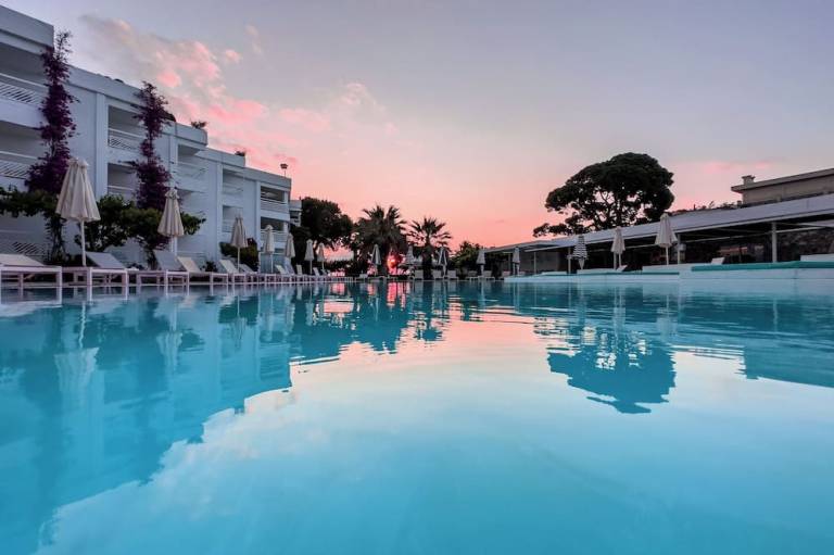 Marathon Beach Resort