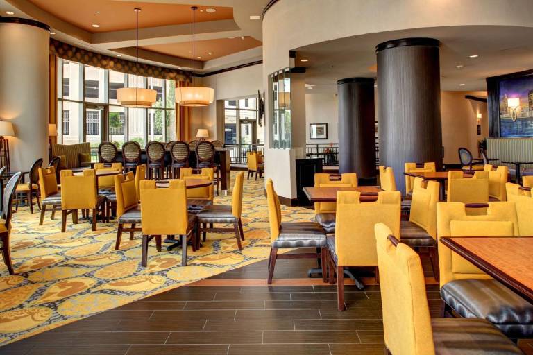 Hampton Inn & Suites Baton Rouge Downtown — photo 4