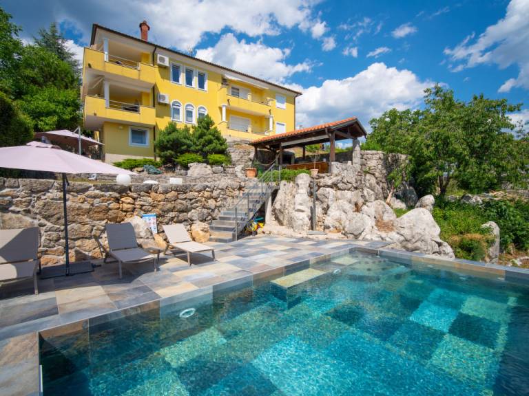 Apartman Sroki