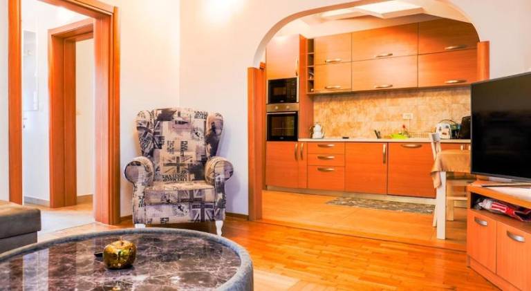 Holiday apartment with 2 rooms for 5 persons — photo 2