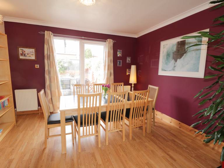 Cottage with garden | Beach view — photo 5