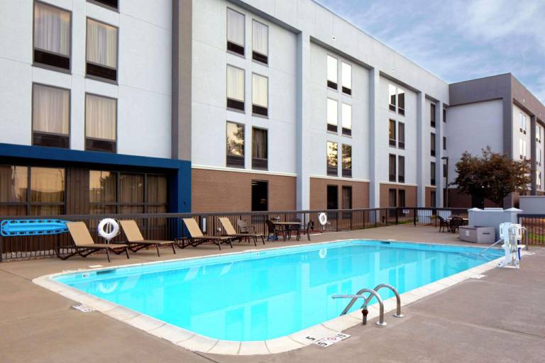 Hampton Inn Bowling Green — photo 4