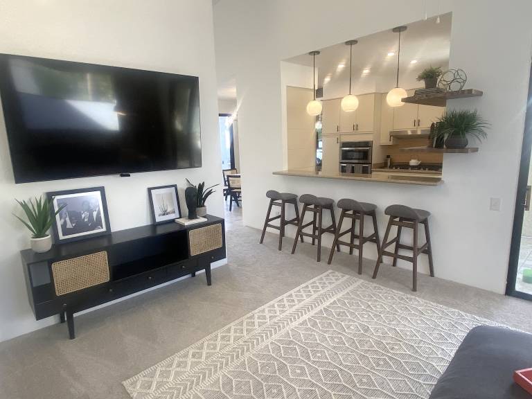 Child-friendly nice condo with hot tub, terrace & pool | Mountain view | Pet-friendly — photo 5