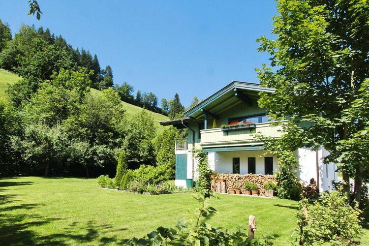 Family-friendly house with pool & yard | Pets allowed — photo 4