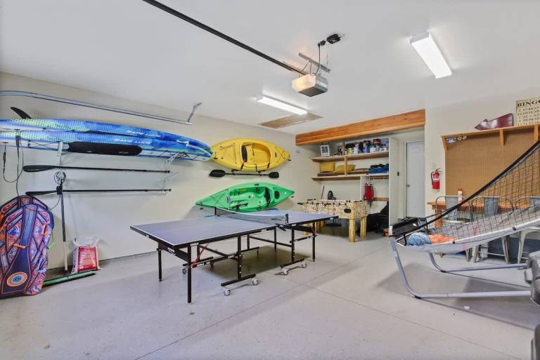 House with yard, grill & jacuzzi — photo 4