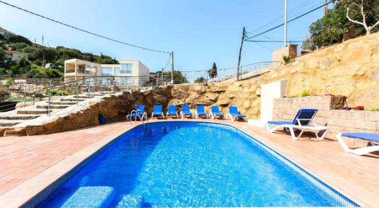 Fully equipped house with private pool, terrace & BBQ | Dogs allowed in Lloret de Mar