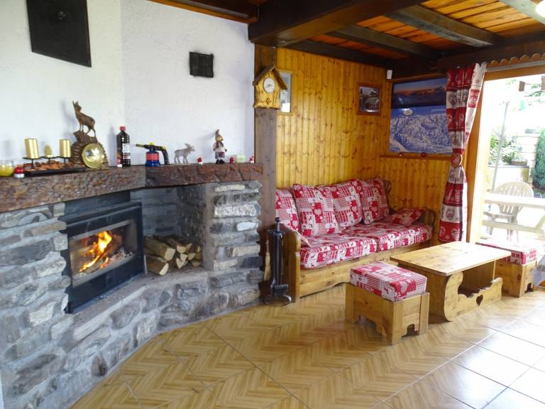 Spacious chalet in Les Gets with fireplace, WiFi and pets allowed — photo 4