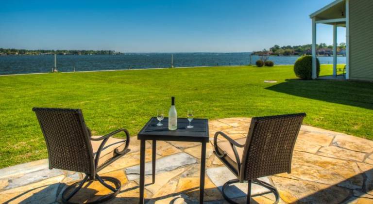 Villa with pool in Conroe, TX