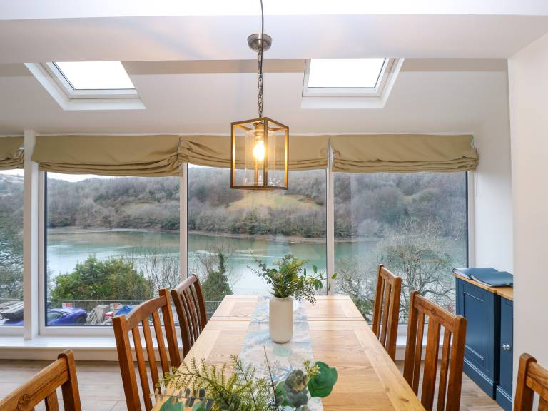 Cottage with yard | Beach view — photo 4