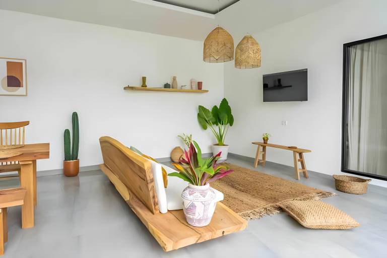 Ample villa with pool | Perfect for remote work | Pets allowed — photo 5