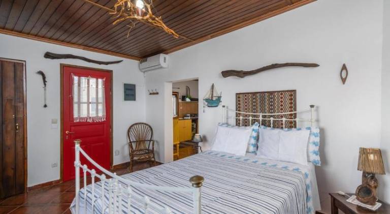 Charming house with patio | Pets are welcome — photo 2