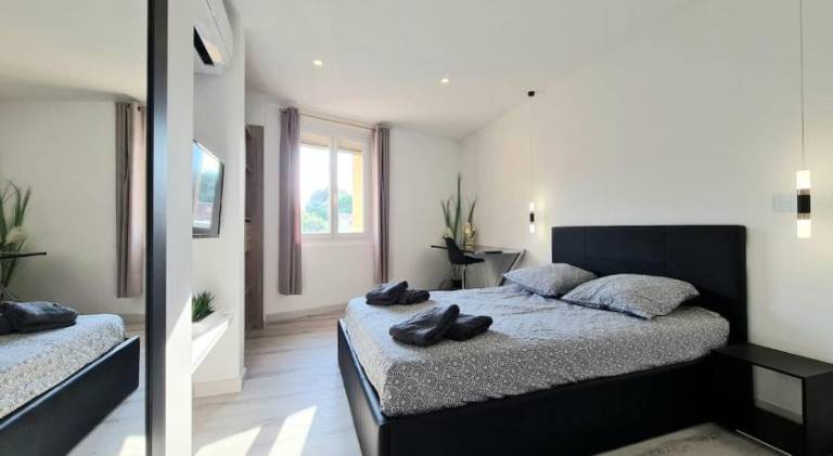 Rental apartment with 2 rooms for 4 persons — photo 2