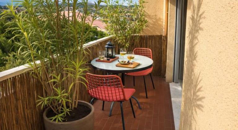 Apartment with 1 room for 4 persons in Valbonne