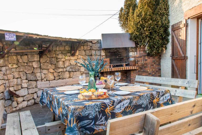 Holiday Home 'La Ferme Du Château' with Private Terrace and Wi-Fi — photo 2