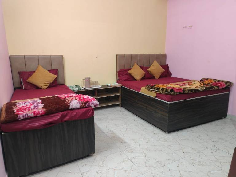 Shri Kashi Dham Homestay 2 BHK AC Flat Rooms — photo 3