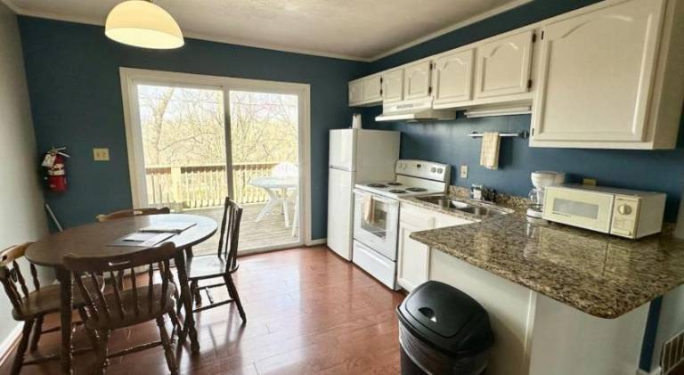 Wonderful vacation home with pool | Pets allowed — photo 3