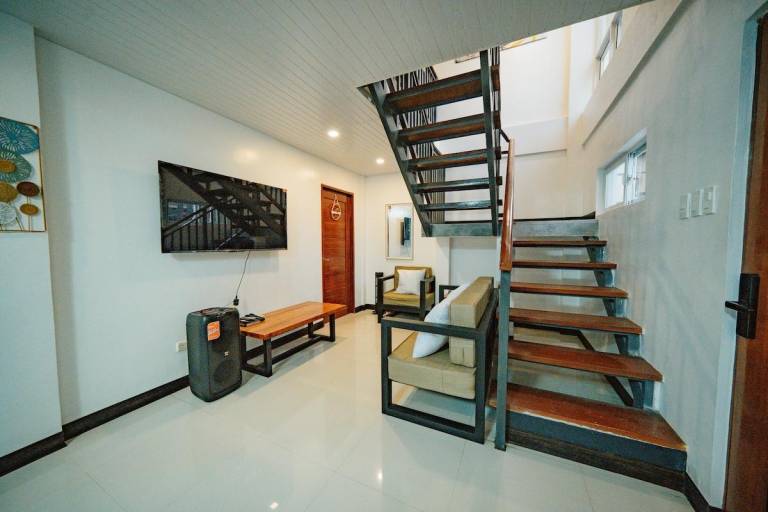 House with 3 rooms for 12 persons in Tagaytay