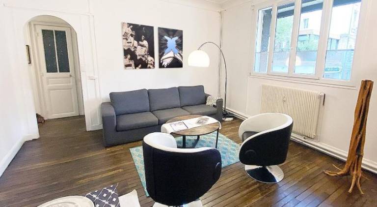 Apartment with 2 rooms for 4 persons in Bezannes