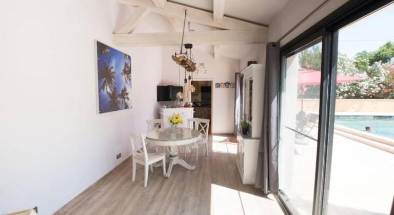 Fully equipped pleasant vacation home with patio, private pool & jacuzzi | Dogs allowed — photo 4