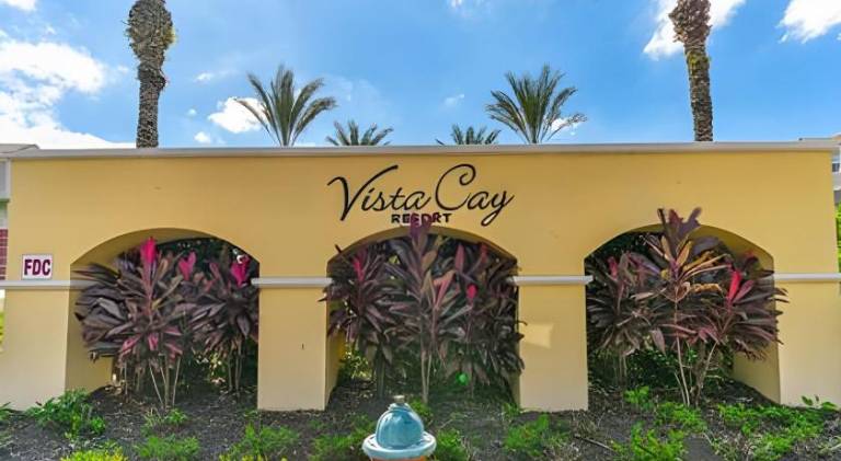 Apartment with pool & jacuzzi in Orlando, FL