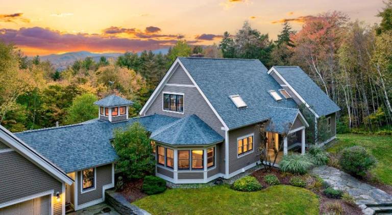 Charming house with hot tub | Pets are welcome — photo 3