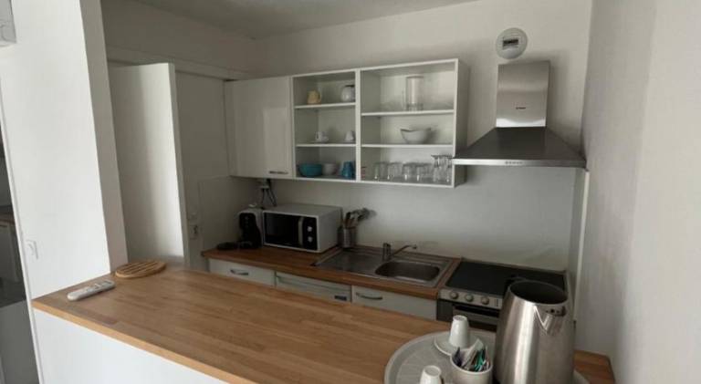 Fully equipped apartment with BBQ, private pool & patio | Next to the beach | Pets allowed — photo 5